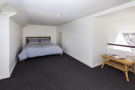 Photo of property in 135 Fendalton Road, Fendalton, Christchurch, 8052