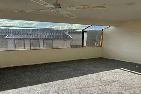 Photo of property in 1/979 Beach Road, Torbay, Auckland, 0630