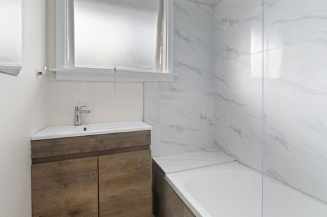 Photo of property in 178 Centaurus Road, Saint Martins, Christchurch, 8022