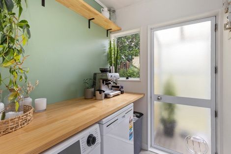 Photo of property in 176 Solar Road, Glen Eden, Auckland, 0602