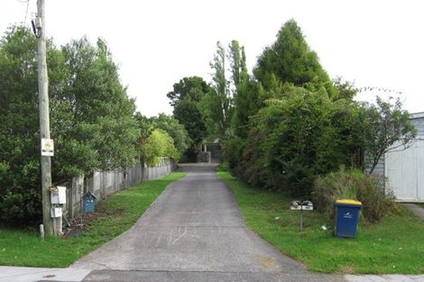 Photo of property in 19 Lowtherhurst Road, Massey, Auckland, 0614