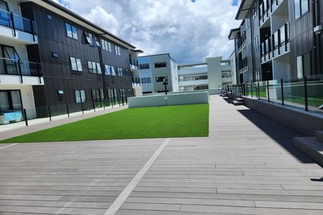 Photo of property in 13/11 Carlos Drive, Flat Bush, Auckland, 2016