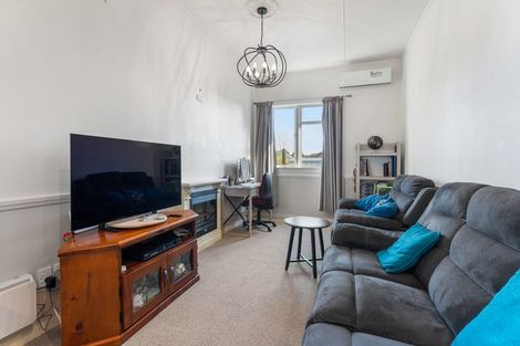 Photo of property in 11 Lewis Avenue, Aramoho, Whanganui, 4500