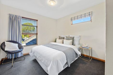 Photo of property in 33 Bryndwr Road, Fendalton, Christchurch, 8052