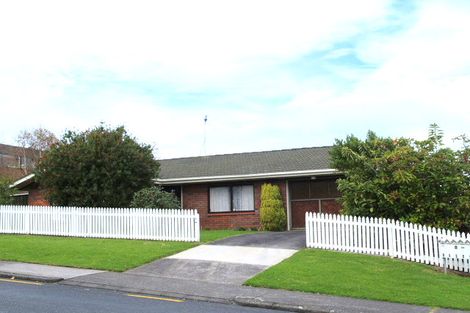 Photo of property in 1/50 Wellington Street, Howick, Auckland, 2014