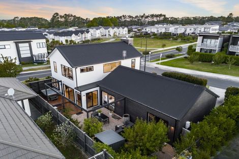 Photo of property in 3 Podgora Avenue, Kumeu, 0810