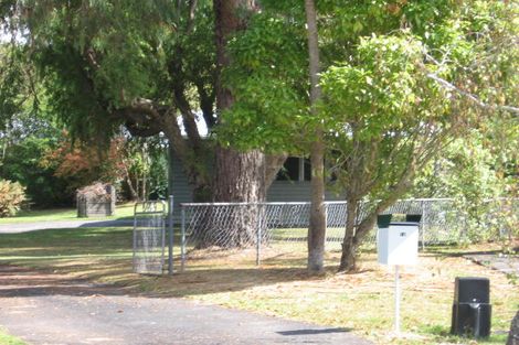 Photo of property in 14 Firle Place, Green Bay, Auckland, 0604