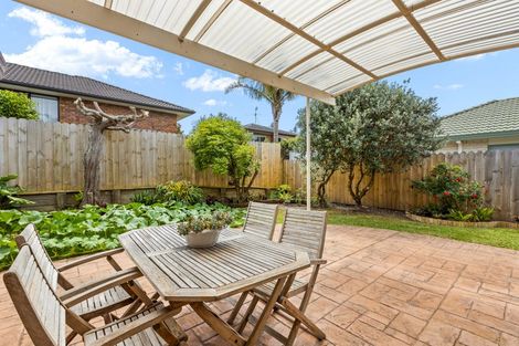 Photo of property in 106 Lakeside Drive, Orewa, 0931