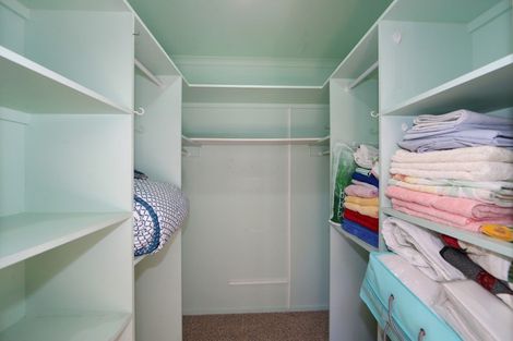 Photo of property in 6a Dules Walk, Taradale, Napier, 4112