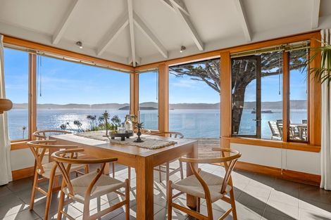 Photo of property in 1 Rangiuru Road, Mahina Bay, Lower Hutt, 5013