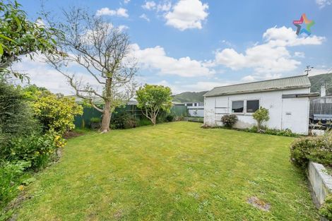 Photo of property in 12 Hunt Street, Wainuiomata, Lower Hutt, 5014
