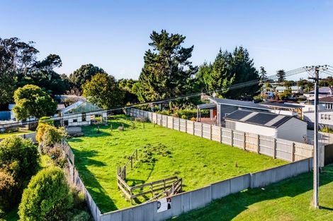 Photo of property in 40 Bear Street, Waverley, 4510