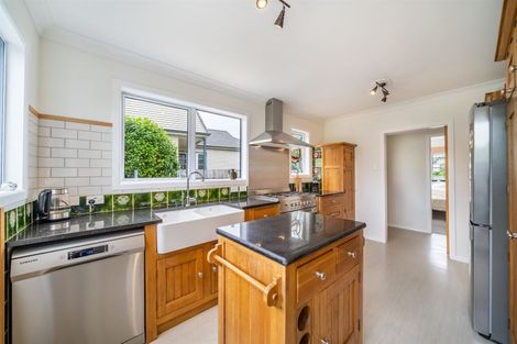 Photo of property in 15 Poole Crescent, Wainuiomata, Lower Hutt, 5014