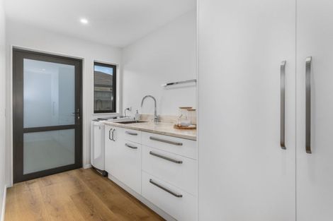 Photo of property in 4 Kaiwaru Place, Waikanae, 5036
