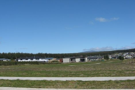 Photo of property in 4 John Norrie Place, Motuoapa, 3382