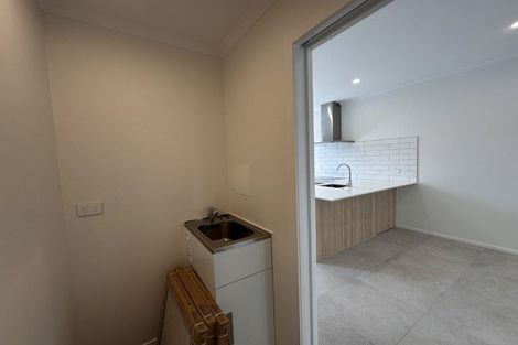 Photo of property in 19 Oyster Drive, Whenuapai, 0618