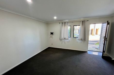 Photo of property in 7/4 Wallson Crescent, Wiri, Auckland, 2104