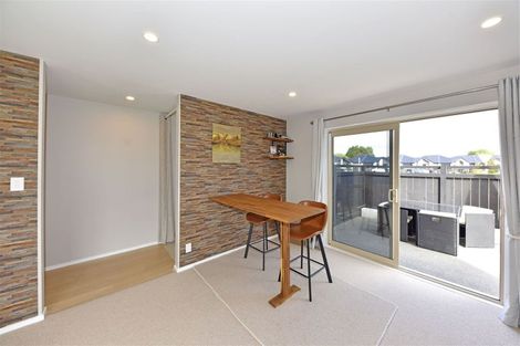 Photo of property in 18 Kahukura Road, Broomfield, Christchurch, 8042