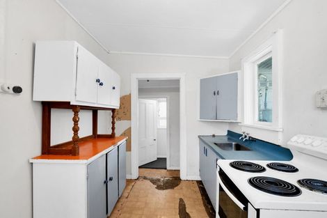 Photo of property in 41 Gloag Street, Waverley, 4510