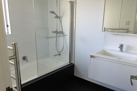 Photo of property in 57 Reynella Drive, Massey, Auckland, 0614