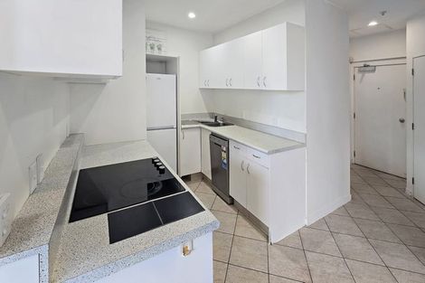 Photo of property in Terrace Tower Apartments, 10a/126 The Terrace, Wellington Central, Wellington, 6011