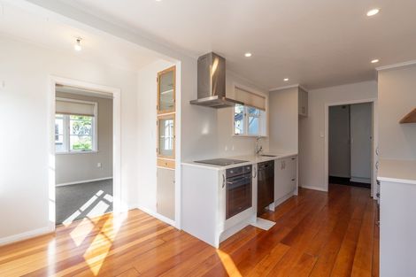 Photo of property in 5 Ngarimu Street, Roslyn, Palmerston North, 4414