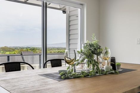 Photo of property in 103 Kakariki Grove, Waikanae, 5036