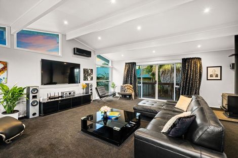 Photo of property in 112 Rathgar Road, Henderson, Auckland, 0610