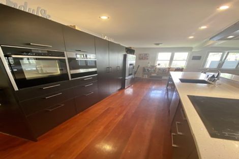 Photo of property in 31a Norton Park Avenue, Fairfield, Lower Hutt, 5011