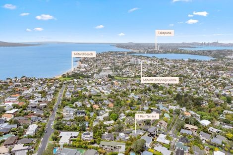 Photo of property in 7 Parr Terrace, Castor Bay, Auckland, 0620