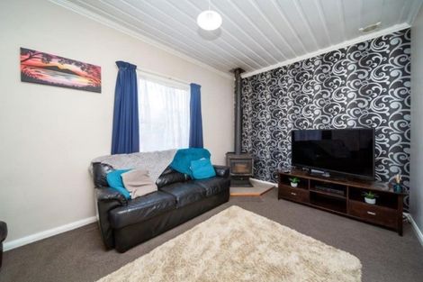 Photo of property in 43 Grey Street, Normanby, Hawera, 4614