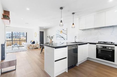 Photo of property in 39a Soaring Bird Drive, Takanini, 2112