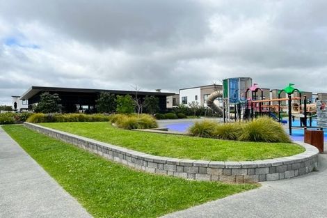 Photo of property in 21 Orona Place, Takanini, 2112