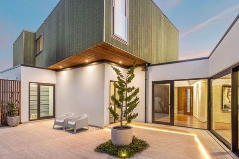 Photo of property in 66 Fendalton Road, Fendalton, Christchurch, 8014