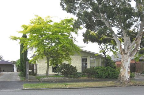Photo of property in 44 Inwoods Road, Parklands, Christchurch, 8083