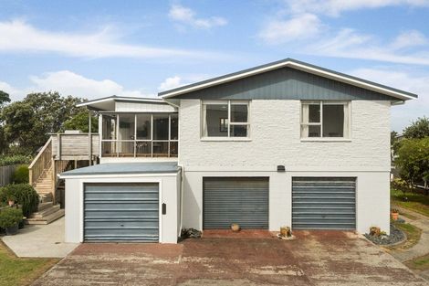 Photo of property in 15 Snell Crescent, Waihi Beach, 3611