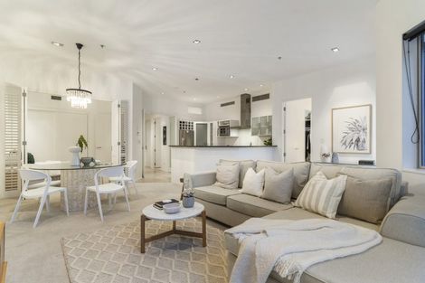 Photo of property in 1/7 The Promenade, Takapuna, Auckland, 0622