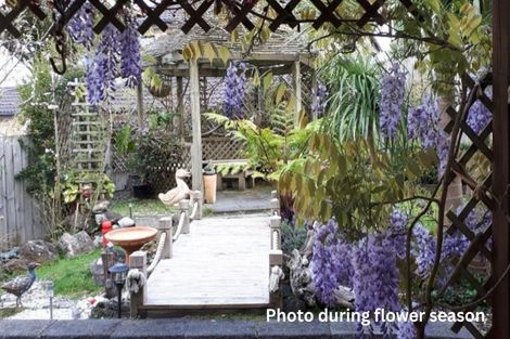 Photo of property in 74 Travis View Drive, Fairview Heights, Auckland, 0632