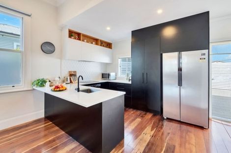 Photo of property in 1/80 Birkenhead Avenue, Birkenhead, Auckland, 0626