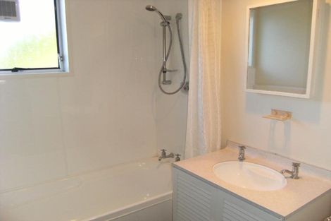 Photo of property in 2/16 Mulberry Place, Redwood, Christchurch, 8051