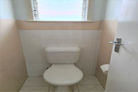 Photo of property in 6 Nicholson Place, Hillcrest, Auckland, 0627