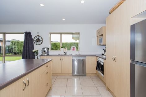Photo of property in 22 Springwater Avenue, Northwood, Christchurch, 8051
