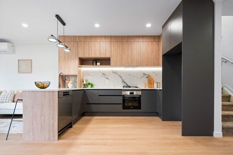 Photo of property in 24b Scarlock Avenue, Browns Bay, Auckland, 0630