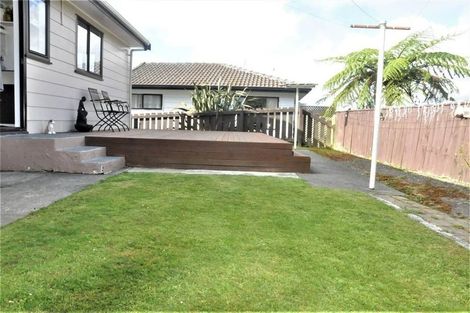 Photo of property in 33 Nassau Avenue, Grenada North, Wellington, 5028