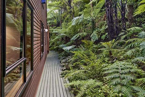 Photo of property in 126a Cheviot Road, Lowry Bay, Lower Hutt, 5013