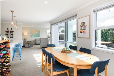 Photo of property in 10 Mcilwaine Place, Marton, 4710