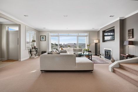 Photo of property in 9 Landmark Terrace, Orewa, 0931