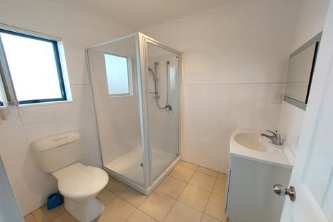 Photo of property in 27 Gordon Stanley Drive, Massey, Auckland, 0614