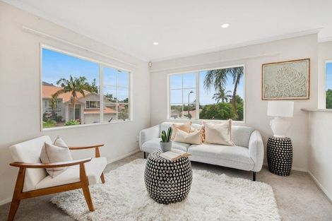 Photo of property in 28 Tyburn Lane, Unsworth Heights, Auckland, 0632