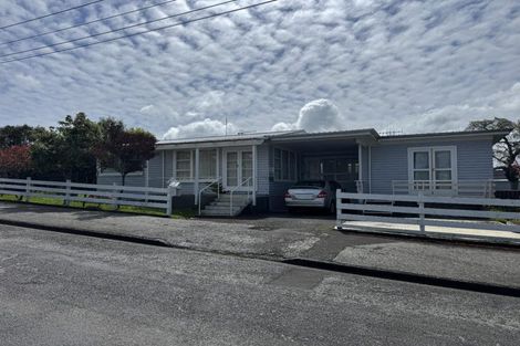 Photo of property in 2 Signal Street, Marton, 4710